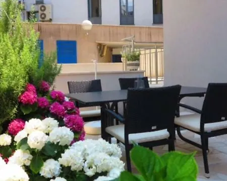 Superior Casa Apartament