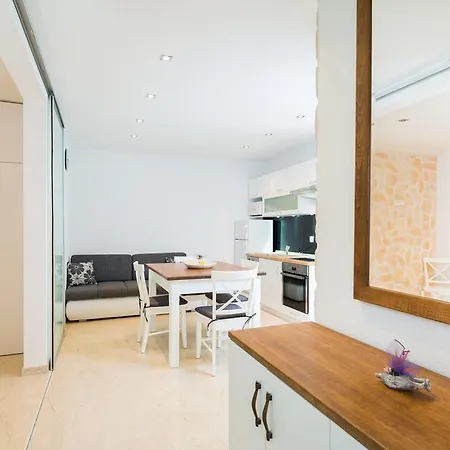 Superior Casa * سبليت