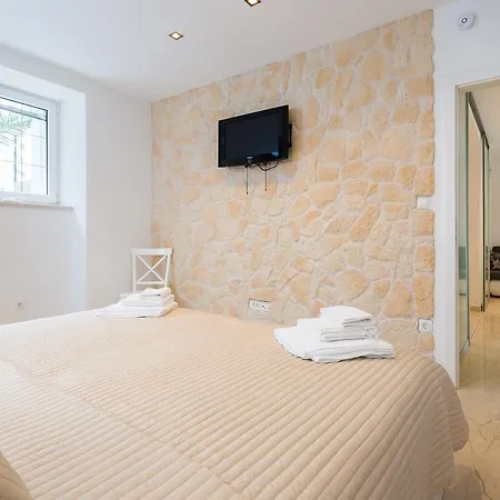 Superior Casa * سبليت